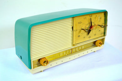 SOLD! - Sept 7, 2018 - Gorgeous Teal And White 1956 RCA Victor 9-C-71 Tube AM Clock Radio Works Great!