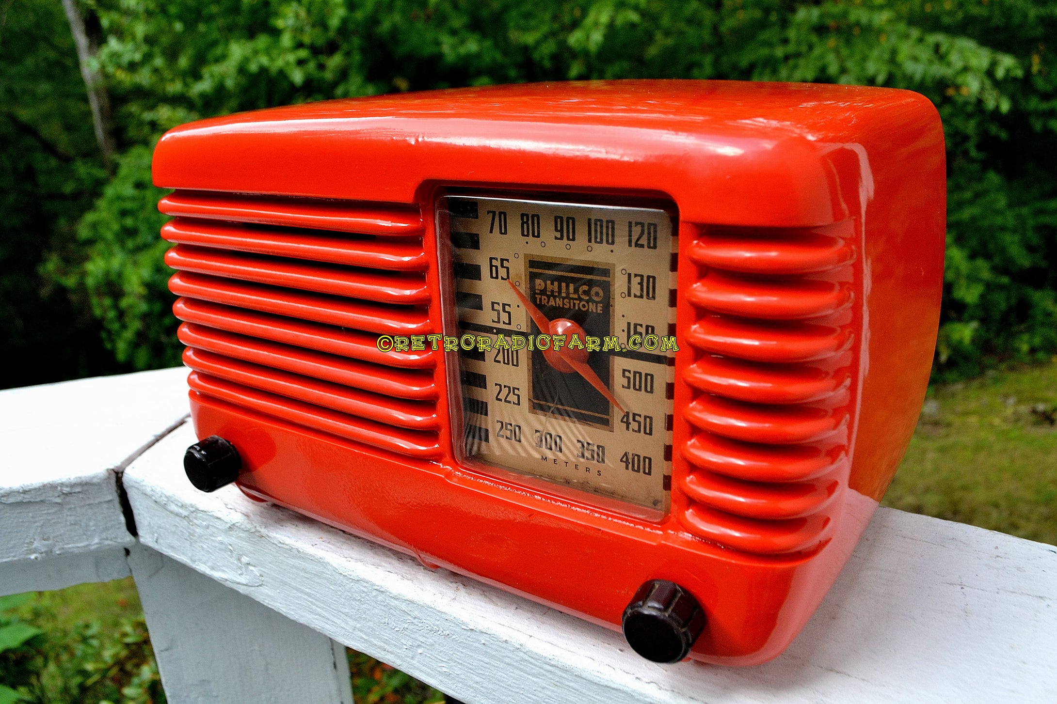 SOLD! - Dec 1, 2017 - BLUETOOTH MP3 Ready - PERSIMMON Vintage Deco Retro 1946 Philco Transitone 46-200 AM Bakelite Tube Radio Excellent Working Condition! - [product_type} - Philco - Retro Radio Farm