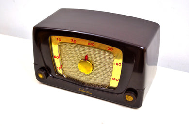 売れました！ - 2019 年 9 月 15 日 - エスプレッソ ブラウン レトロ ヴィンテージ 1952 シルバートーン モデル AM 5 真空管ラジオは素晴らしい動作をします。当時の人気モデル！
