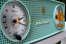 Charger l&#39;image dans la galerie, SOLD! - Oct 8, 2017 - BLUETOOTH MP3 Ready - SPRUCE Green Mid Century Retro 1959 Zenith Model B514F Tube AM Clock Radio Sounds Great! - [product_type} - Zenith - Retro Radio Farm