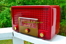 Charger l&#39;image dans la galerie, SOLD! - Sept 26, 2017 - CRANBERRY RED Mid Century Retro Vintage 1955 RCA Victor Model 5X-564 AM Tube Radio Great Sounding! - [product_type} - RCA Victor - Retro Radio Farm