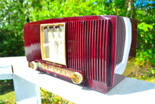 画像をギャラリービューアに読み込む, Sold! - Oct 21, 2017 - BLUETOOTH MP3 READY Swirly Brown Marbled 1955 General Electric Model 572 Retro AM Clock Radio Mint Condition! - [product_type} - General Electric - Retro Radio Farm