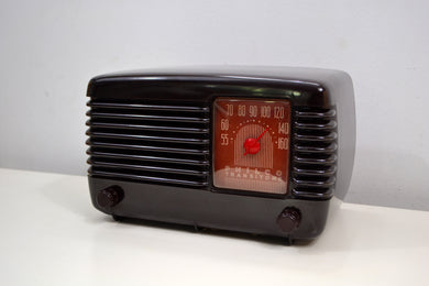 売れました！ - Oct 11, 2019 - アールデコ ブラウン ベークライト ヴィンテージ 1946 Philco Transitone 46-200 AM ラジオ 当時の人気デザインが復活！