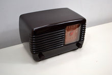 Charger l&#39;image dans la galerie, SOLD! - Oct  11, 2019 - Art Deco Brown Bakelite Vintage 1946 Philco Transitone 46-200 AM Radio Popular Design Back In Its Day! - [product_type} - Philco - Retro Radio Farm
