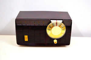 SOLD! - Nov 7, 2019 - Mocha Swirl Mid Century Vintage 1958 Philco E-814-124 AM Tube Radio Sounds Great! - [product_type} - Philco - Retro Radio Farm