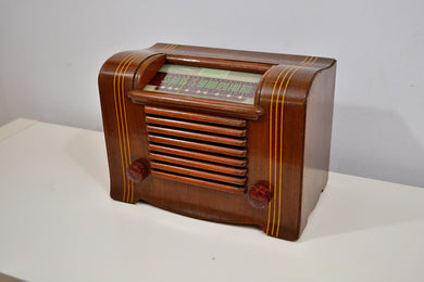 売れました！ - 2019/12/2 - 黄金時代 1945 ソノラ RB-207 AM 真空管ラジオ 曲線美の木製美！