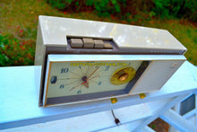 Charger l&#39;image dans la galerie, SOLD! - Apr 4, 2018 - CAMEO BEIGE MOCHA Mid Century Retro 1959 Westinghouse Model 864L6 AM Tube Radio Alarm Clock Totally Restored! - [product_type} - Westinghouse - Retro Radio Farm