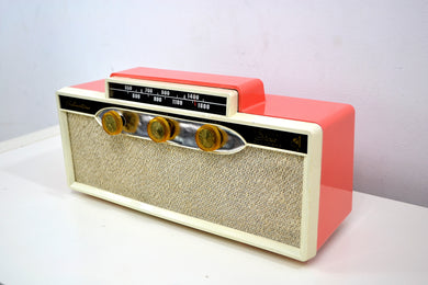 売れました！ - 2018 年 10 月 25 日 - 1959 シルバートーン 9009 AM アンティーク ラジオ コーラル ピンク