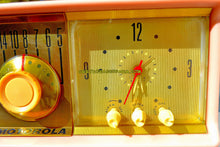 Charger l&#39;image dans la galerie, SOLD! - Dec 8, 2017 - MARILYN PINK Mid Century Vintage Retro 1956 Motorola 56CD Tube AM Clock Radio Real Looker! - [product_type} - Motorola - Retro Radio Farm