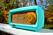 画像をギャラリービューアに読み込む, SOLD! - Nov 10, 2017 - TURQUOISE AND WICKER Retro Vintage 1949 Capehart Model 3T55B AM Tube Radio Totally Restored! - [product_type} - Capehart - Retro Radio Farm