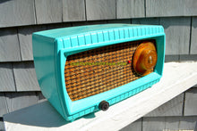 Charger l&#39;image dans la galerie, SOLD! - Nov 10, 2017 - TURQUOISE AND WICKER Retro Vintage 1949 Capehart Model 3T55B AM Tube Radio Totally Restored! - [product_type} - Capehart - Retro Radio Farm