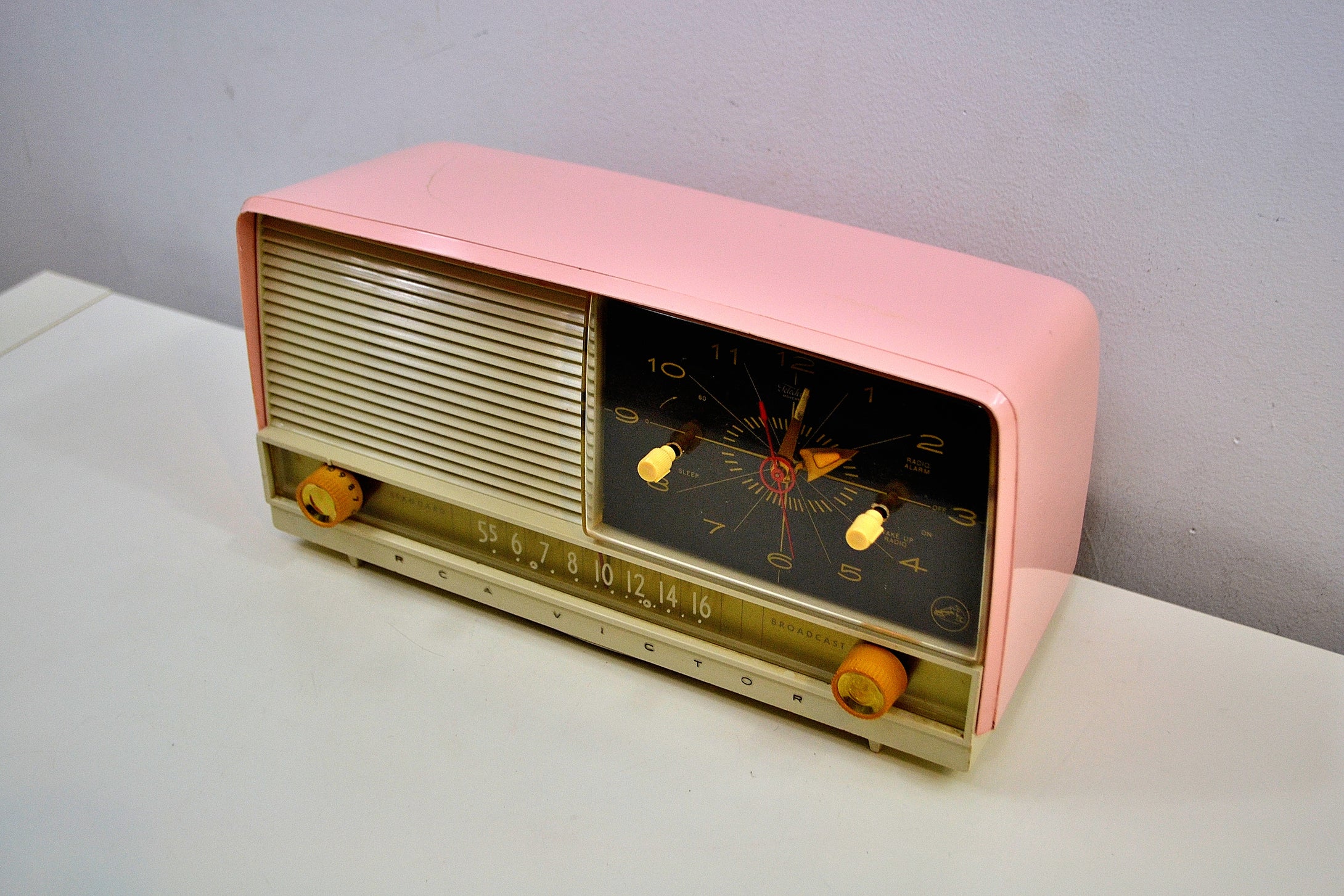 SOLD! - Feb 10, 2020 - Fairlane Pink 1956 RCA Victor 8-C-7FE Vintage Tube AM Clock Radio Very Fair Indeed! - [product_type} - RCA Victor - Retro Radio Farm