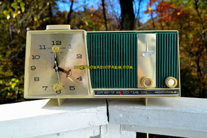 SOLD! - Nov 3, 2017 - HUNTER GREEN Gorgeous Mid Century Vintage Motorola C11G Clock Radio 1959 Tube AM Clock Radio Totally Restored! - [product_type} - Motorola - Retro Radio Farm