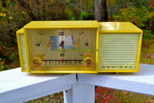 Charger l&#39;image dans la galerie, SOLD! - Nov 5, 2017 - MELLOW YELLOW Mid Century Vintage Retro 1959 Admiral 296 Tube AM Clock Radio Sounds Great! Rare Color! - [product_type} - Admiral - Retro Radio Farm
