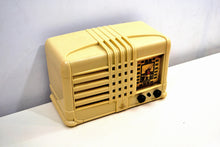 画像をギャラリービューアに読み込む, SOLD! - Nov 29, 2019 - Castle Ivory 1940 Model 343 Vintage Emerson AM Shortwave Golden Age Radio Looks and Sounds Spectacular! - [product_type} - Emerson - Retro Radio Farm