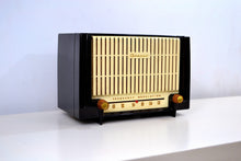 画像をギャラリービューアに読み込む, SOLD! - Nov 7, 2018 - Black and White 1955 Granco Model 7TAF FM Tube Antique Radio Rare and Sounds Great! - [product_type} - Granco - Retro Radio Farm