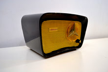 Load image into Gallery viewer, Black and Yellow 1959 Travler Model T-204 AM Tube Radio Cute As A Button! - [product_type} - Travler - Retro Radio Farm