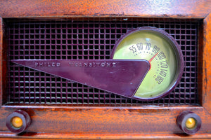 SOLD! - Dec 1, 2019 - Flying Wedge Post War Vintage 1949 Philco Transitone Model 49-506 AM Radio Sounds Great Hardwood Cabinet! - [product_type} - Philco - Retro Radio Farm