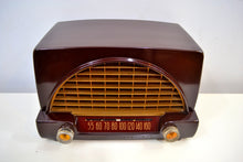 Charger l&#39;image dans la galerie, SOLD! - Nov 30, 2019 - Burgundy Brown Bakelite Vintage 1951 Philco Model 50-526 AM Radio Sounds Amazing Looks Grand! - [product_type} - Philco - Retro Radio Farm