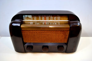 SOLD! - Nov 30, 2019 - Sienna Brown Bakelite 1946 RCA Victor 66X1 AM Shortwave Tube Radio Excellent Condition Works Great! - [product_type} - RCA Victor - Retro Radio Farm