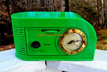 Load image into Gallery viewer, VERDE GREEN Golden Age Art Deco 1948 Continental Model 1600 AM Tube Clock Radio Totally Restored! - [product_type} - Continental - Retro Radio Farm