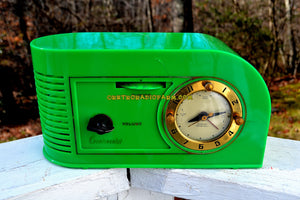 VERDE GREEN Golden Age Art Deco 1948 Continental Model 1600 AM Tube Clock Radio Totally Restored! - [product_type} - Continental - Retro Radio Farm