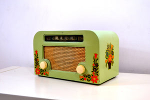 SOLD! - Dec 10, 2018 - Country Cottage Green 1940 Motorola 55x15 Tube AM Radio Original Factory Quaint Design! - [product_type} - Motorola - Retro Radio Farm