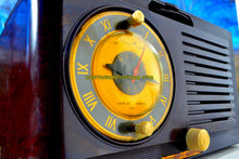 画像をギャラリービューアに読み込む, SOLD! - Nov 30, 2017 - BLUETOOTH MP3 READY - Brown Swirly Mid Century Vintage 1952 General Electric Model 514 AM Brown Bakelite Tube Clock Radio Looks and Sounds Great! - [product_type} - General Electric - Retro Radio Farm