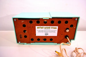 Azure Blue Mid Century Vintage 1959 Jewel Unknown Model Vacuum Tube AM Clock Radio Such A Beauty! - [product_type} - Jewel - Retro Radio Farm