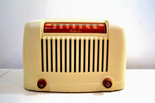 Load image into Gallery viewer, Tusk Ivory Art Deco Industrial 1946 Addison Model 55 Bakelite AM Vacuum Tube Radio with Toaster Envy! - [product_type} - Addison - Retro Radio Farm