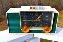 Charger l&#39;image dans la galerie, SOLD! - June 3, 2018 - HUNTER GREEN And White Mid-Century Retro Vintage 1959 Philco Model H764-124 AM Tube Clock Radio Totally Restored! - [product_type} - Philco - Retro Radio Farm