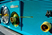 画像をギャラリービューアに読み込む, SOLD! - Jan 1, 2018 - SKY BLUE Mid Century Retro 1958 Motorola Model 5C23CW Tube AM Clock Radio Beautiful and Sounds Great! - [product_type} - Motorola - Retro Radio Farm