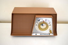 Load image into Gallery viewer, Caramel Tan Mid Century 1962 Motorola Model A17G3 Vacuum Tube AM Radio Excellent Condition Sounds Great!