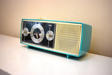 画像をギャラリービューアに読み込む, シャスタ ターコイズ ヴィンテージ 1959 アドミラル モデル Y878 AM 真空管時計ラジオ エクセレントプラスコンディション 素晴らしいサウンドです。ソーファイア