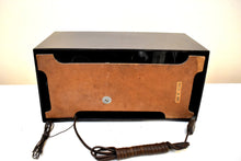 Load image into Gallery viewer, Wenge Brown Iconic Tri-Star 1955 Arvin Model 855T Vacuum Tube AM Radio A Collector&#39;s Dream!
