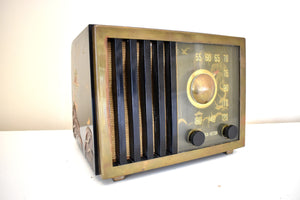 Bluetooth Ready To Go - Asian Theme Painted Black Bakelite 1946 RCA Victor Model 75-X-18 Vacuum Tube AM Radio Sounds Great! Looks Spectacular!