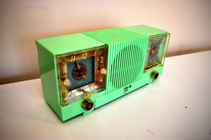 Cloisonne Green Mid Century 1952 Automatic Radio Mfg Model CL-142 Vacuum Tube AM Radio Cool Model Rare Color!
