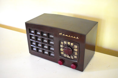 Mocha Brown Bakelite 1949-1951 Admiral Model 5R10 Vacuum Tube Radio Excellent Condition! Sounds Great!