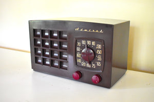 Mocha Brown Bakelite 1949-1951 Admiral Model 5R10 Vacuum Tube Radio Excellent Condition! Sounds Great!