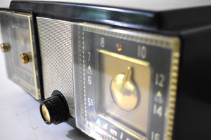 黒檀と金 1953 アドミラル モデル 5F31N ベークライト真空管 AM ラジオのサウンドは素晴らしいです。素晴らしく見える！まさにハイエンドモデル！