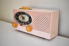 Charger l&#39;image dans la galerie, Lace Pink 1959 Admiral Model Y3799 Vintage Atomic Age Vacuum Tube AM Radio Clock Sounds Great! Excellent Condition!