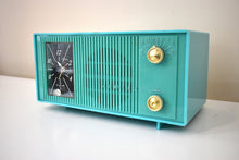 画像をギャラリービューアに読み込む, ターコイズ 1959 アドミラル モデル Y865C 真空管 AM ラジオのサウンドは素晴らしいです。素晴らしく見える！