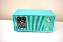 Charger l&#39;image dans la galerie, Turquoise 1959 Admiral Model Y865C Vacuum Tube AM Radio Sounds Great! Looks Great!