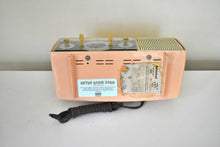 Charger l&#39;image dans la galerie, Creamsicle Pink 1959 Admiral Model Y875 Vacuum Tube AM Radio Sounds Great! Rare Model!
