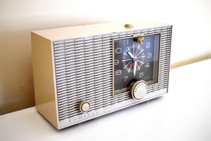 Aspen Gray 1964 Admiral Model YRC-517 Mid Century Vacuum Tube AM Clock Radio Sounds Great! Excellent Condition!