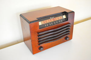 チェリーウッド職人手作り 1947 年シュパイゲル社エアキャッスル モデル 6514 真空管 AM ラジオの音が素晴らしい!非常に良い状態！