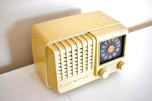 Alabaster Art Deco Vintage Retro Industrial Age 1948 Air King Model A-511-512 Bakelite Tube Radio Works Like A Charm!