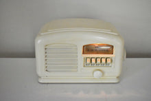 Load image into Gallery viewer, Creme Ivory Bakelite 1939 Airline 04BR-514B Vacuum Tube AM Radio Excellent Condition Good Ole Days!