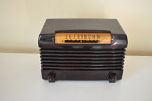 Load image into Gallery viewer, Timber Brown Bakelite 1952 Wards Airline Model 05BR-1525C AM Vacuum Tube Radio Beauty of Bakelite Sounds Marvelous!