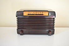 Load image into Gallery viewer, Timber Brown Bakelite 1952 Wards Airline Model 05BR-1525C AM Vacuum Tube Radio Beauty of Bakelite Sounds Marvelous!